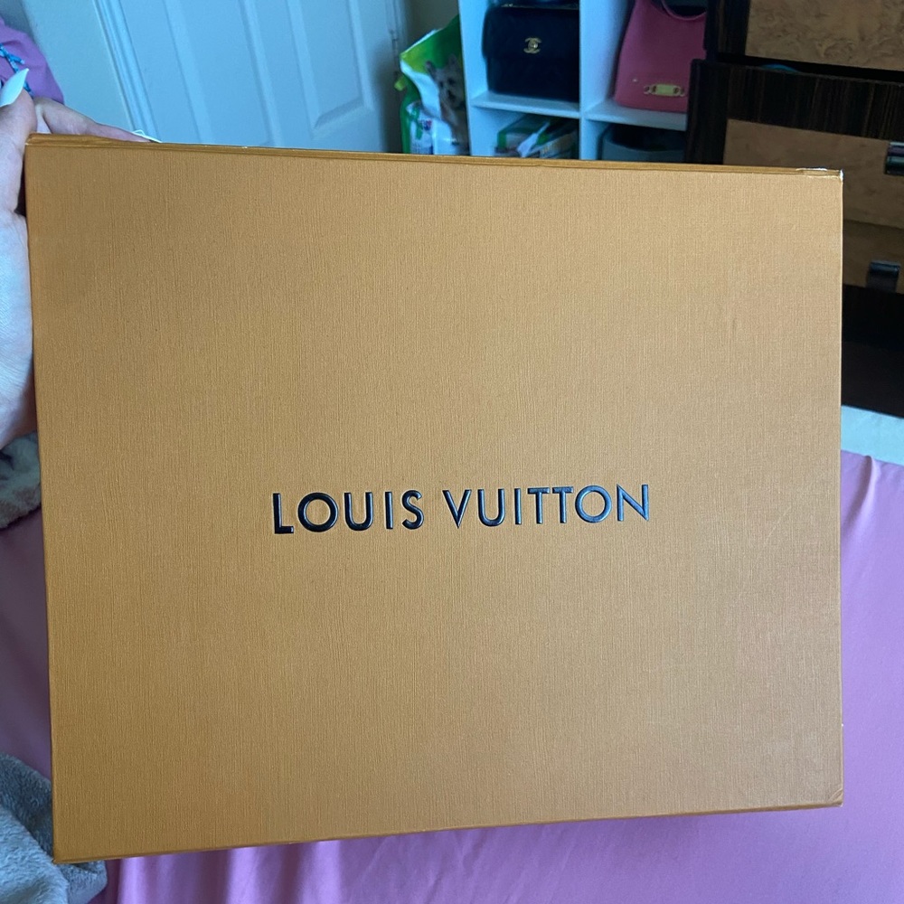 Magnetic Louis Vuitton Box
